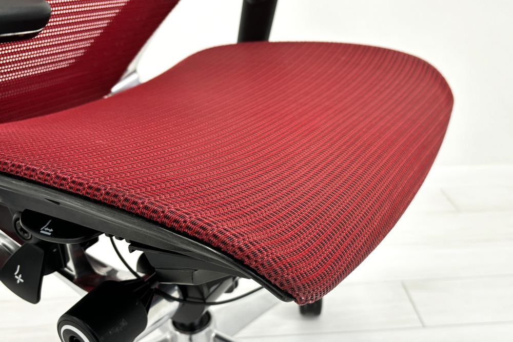 バロンチェア 中古 オカムラ Baron 可動肘 ハイバック 中古オフィス家具 中古オフィスチェア 事務椅子 メッシュチェア レッドの画像