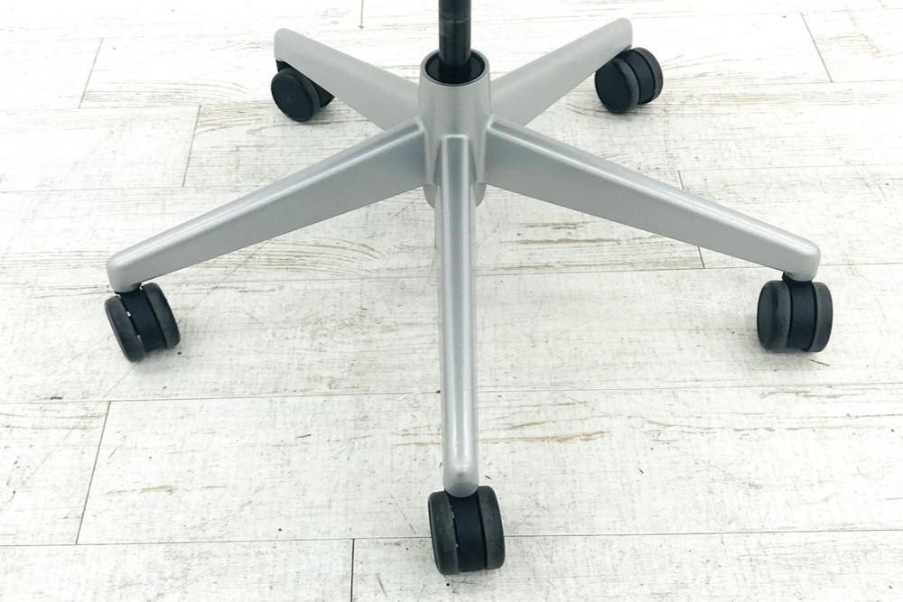 リープチェア V2 スチールケース 中古 背ブラウン 座グレー Steelcase Leap 中古オフィス家具 OAチェア 46216189の画像