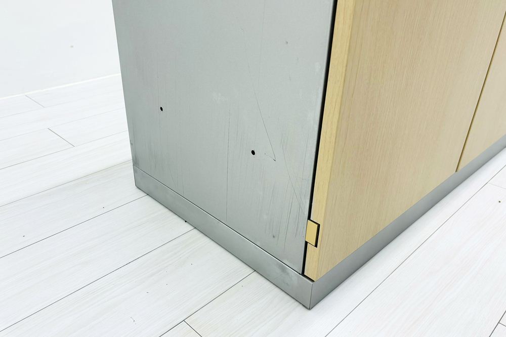 オカムラ レクトライン 2段両開き書庫 中古 スチール書庫 キャビネット 中古オフィス家具 ネオウッドライト 900/450/775 シリンダー錠の画像