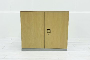 オカムラ レクトライン 2段両開き書庫 中古 スチール書庫 キャビネット 中古オフィス家具 ネオウッドライト 900/450/775 シリンダー錠の画像