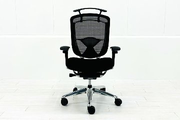 【ポリッシュ脚ピカピカ磨き有！】オカムラ コンテッサセコンダ Contessa seconda 2018年製 中古 高機能チェア 中古オフィス家具 ブラックの画像