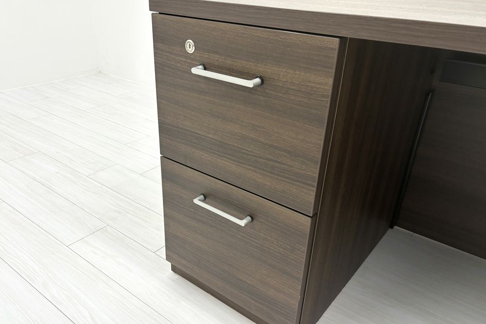 オカムラ 役員デスク 中古 DX-4N 両袖机 幅1800 役員机 エグゼクティブデスク 中古オフィス家具 1800/800/720の画像