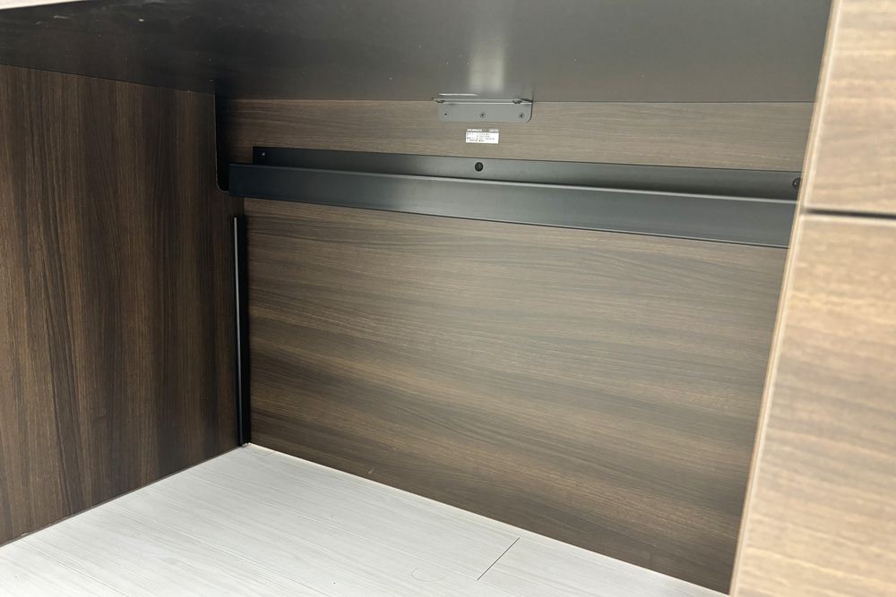 オカムラ 役員デスク 中古 DX-4N 両袖机 幅1800 役員机 エグゼクティブデスク 中古オフィス家具 1800/800/720の画像