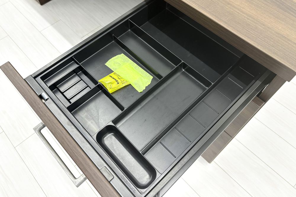 オカムラ 役員デスク 中古 DX-4N 両袖机 幅1800 役員机 エグゼクティブデスク 中古オフィス家具 1800/800/720の画像