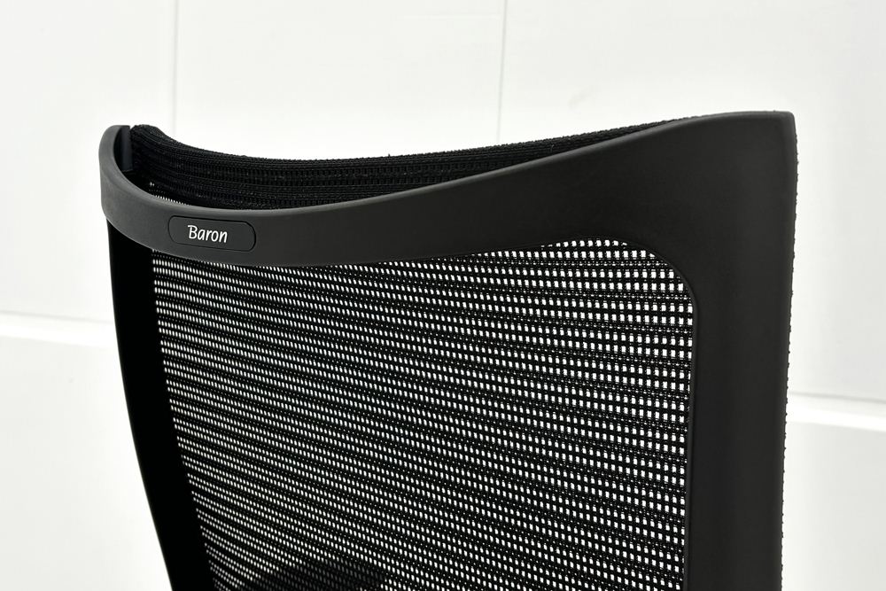 【ポリッシュ脚ピカピカ磨き有！】オカムラ バロンチェア 中古 Baron ブラック 可動肘 ハイバック ポリッシュフレーム 中古オフィス家具 座クッションの画像