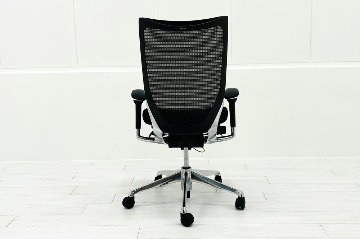 【ポリッシュ脚ピカピカ磨き有！】オカムラ バロンチェア 中古 Baron ブラック 可動肘 ハイバック ポリッシュフレーム 中古オフィス家具 座クッションの画像