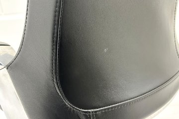 【ポリッシュ脚ピカピカ磨き有！】レオニスチェア LEONIS イトーキ 中古 2020年製 【6脚セット】 役員チェア ハイバック エグゼクティブチェア 中古オフィス家具 レザーの画像