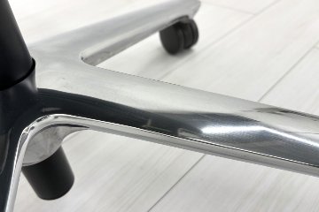 【ポリッシュ脚ピカピカ磨き有！】レオニスチェア LEONIS イトーキ 中古 2020年製 【6脚セット】 役員チェア ハイバック エグゼクティブチェア 中古オフィス家具 レザーの画像