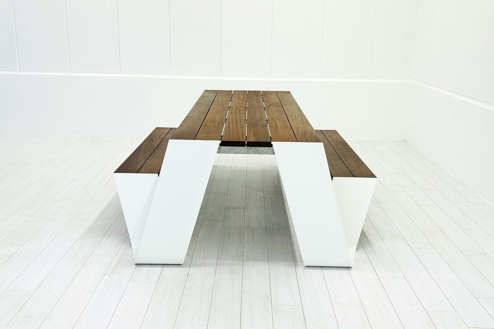  extremis Hopper picnic エクストレミス ホッパーピクニック 中古 屋外ベンチ ガーデニングテーブル 中古オフィス家具の画像