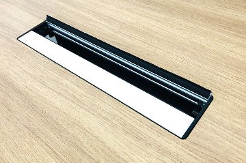 【ポリッシュ脚ピカピカ磨き有！】オカムラ ラティオ 中古 会議テーブル 幅3200 ミーティングテーブル 大型会議机 中古オフィス家具 ネオウッドミディアム 3200/1200/720の画像
