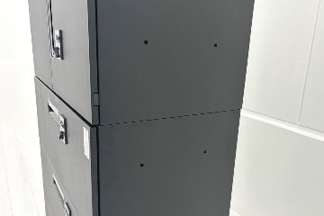 コクヨ エディア 【上下セット】 スチール書庫 3段ラテラル書庫 両開き書庫 中古 収納家具 中古オフィス家具 ブラック ダイヤル錠 900/450/1890の画像