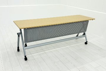 イトーキ ミーティングテーブル 中古  会議机 折りたたみ テーブル 中古オフィス家具 フォールディングテーブル 1800/600/720の画像
