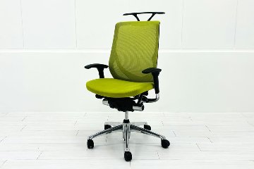 【ポリッシュ脚ピカピカ磨き有！】オカムラ ゼファーチェア 中古 中古オフィス家具 Zephyr 座クッション 背メッシュ 可動肘 グリーンの画像