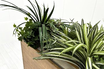 イトーキ ノットワーク プラントボックス ハイタイプ 造花付き 中古 フェイクグリーン 間地切り 中古オフィス家具 フラワースタンド 1800/300/1160の画像