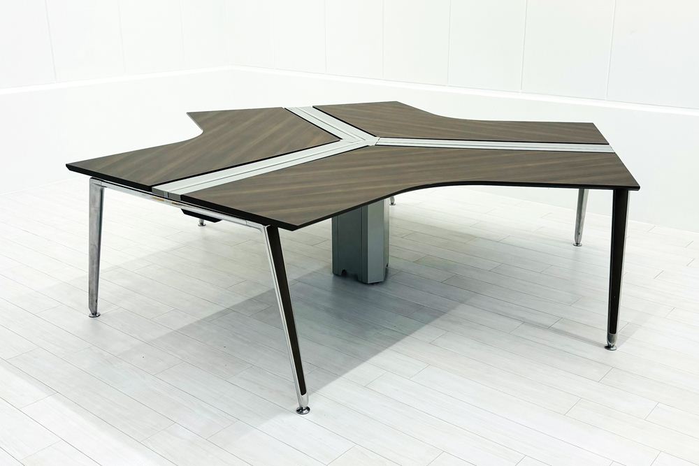 オカムラ プリシード ブーメランデスク 中古 【三台一式タイプ】 幅1200 中古オフィス家具 プライズウッドダークの画像