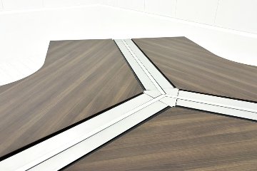 オカムラ プリシード ブーメランデスク 中古 【三台一式タイプ】 幅1200 中古オフィス家具 プライズウッドダークの画像