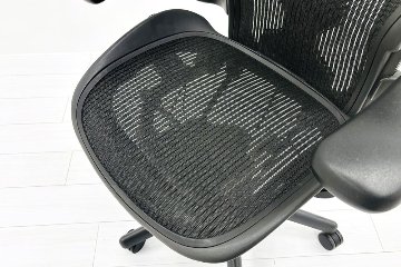 ハーマンミラー アーロンチェア 中古 Bサイズ ライト Herman Miller Aeron Chairs 中古オフィス家具 固定肘 ポスチャーフィットの画像