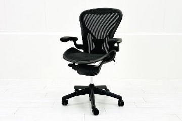 Herman Miller Aeron Chairs アーロンチェア 中古 Bサイズ ライト ハーマンミラー 中古オフィス家具 固定肘 ポスチャーフィットの画像