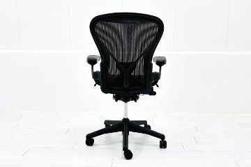 Herman Miller Aeron Chairs アーロンチェア 中古 Bサイズ ライト ハーマンミラー 中古オフィス家具 固定肘 ポスチャーフィットの画像