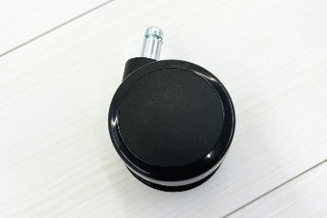 フローリング用キャスター ウレタンキャスター 堅床用キャスター 中古オフィス家具 アーロンチェア互換品 セイルチェア互換品の画像