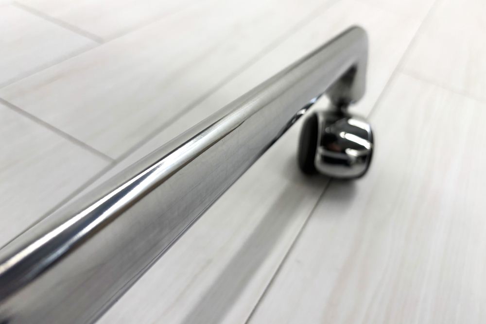 【ポリッシュ脚ピカピカ磨き有！】 イームズ アルミナムグループチェア 2018年製 中古 エグゼクティブチェア チャールズ&レイ・イームズ ハーマンミラー Herman Miller 4226の画像