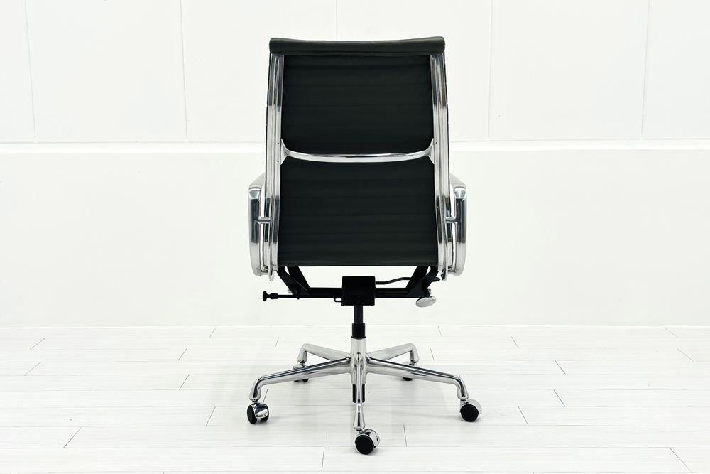 【ポリッシュ脚ピカピカ磨き有！】 イームズ アルミナムグループチェア 2018年製 中古 エグゼクティブチェア チャールズ&レイ・イームズ ハーマンミラー Herman Miller 4226の画像