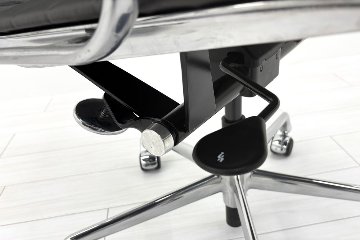 【ポリッシュ脚ピカピカ磨き有！】 イームズ アルミナムグループチェア 2018年製 中古 エグゼクティブチェア チャールズ&レイ・イームズ ハーマンミラー Herman Miller 4226の画像