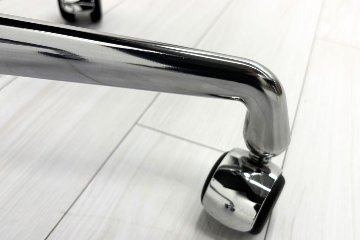 【ポリッシュ脚ピカピカ磨き有！】 イームズ アルミナムグループチェア 2018年製 中古 エグゼクティブチェア チャールズ&レイ・イームズ ハーマンミラー Herman Miller 4226の画像