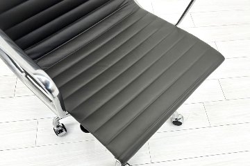 【ポリッシュ脚ピカピカ磨き有！】 イームズ アルミナムグループチェア 2018年製 中古 エグゼクティブチェア チャールズ&レイ・イームズ ハーマンミラー Herman Miller 4226の画像