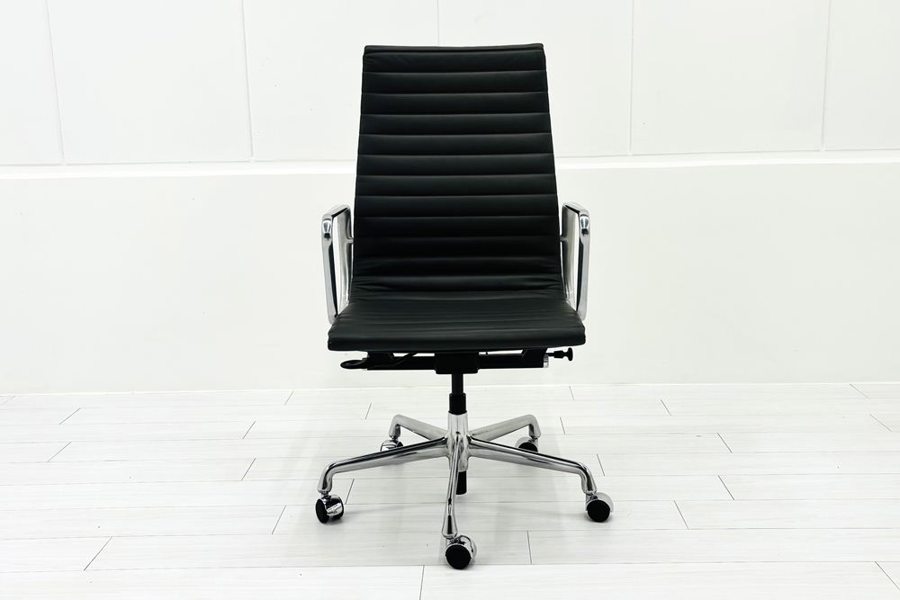 【ポリッシュ脚ピカピカ磨き有！】 イームズ アルミナムグループチェア 2018年製 中古 エグゼクティブチェア チャールズ&レイ・イームズ ハーマンミラー Herman Miller 4227の画像