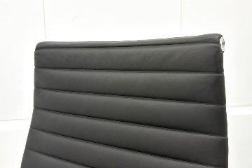 【ポリッシュ脚ピカピカ磨き有！】 イームズ アルミナムグループチェア 2018年製 中古 エグゼクティブチェア チャールズ&レイ・イームズ ハーマンミラー Herman Miller 4227の画像