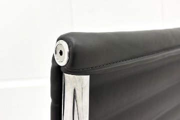 【ポリッシュ脚ピカピカ磨き有！】 イームズ アルミナムグループチェア 2018年製 中古 エグゼクティブチェア チャールズ&レイ・イームズ ハーマンミラー Herman Miller 4227の画像
