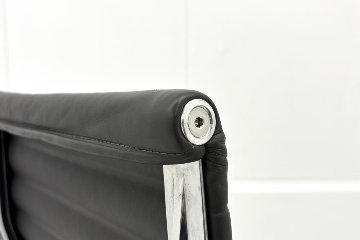 【ポリッシュ脚ピカピカ磨き有！】 イームズ アルミナムグループチェア 2018年製 中古 エグゼクティブチェア チャールズ&レイ・イームズ ハーマンミラー Herman Miller 4227の画像