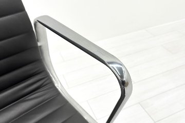 【ポリッシュ脚ピカピカ磨き有！】 イームズ アルミナムグループチェア 2018年製 中古 エグゼクティブチェア チャールズ&レイ・イームズ ハーマンミラー Herman Miller 4227の画像