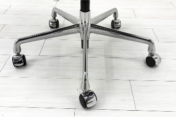 【ポリッシュ脚ピカピカ磨き有！】 イームズ アルミナムグループチェア 2018年製 中古 エグゼクティブチェア チャールズ&レイ・イームズ ハーマンミラー Herman Miller 4227の画像