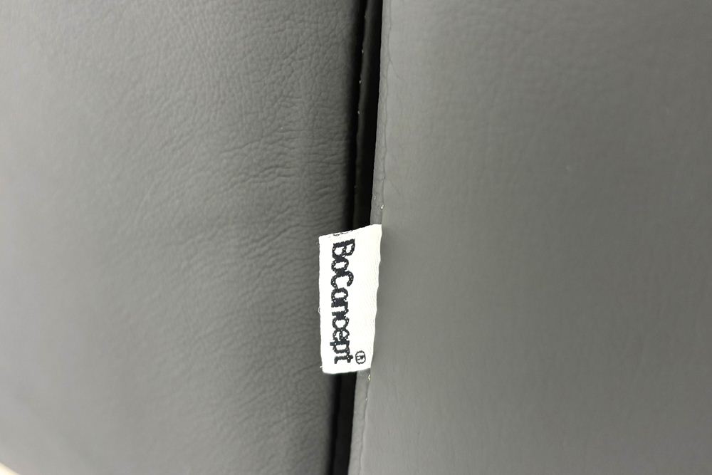 BoConcept ISTRA ボーコンセプト イストラ カウチソファ コーナーソファ 黒本革 レザー 中古オフィス家具の画像