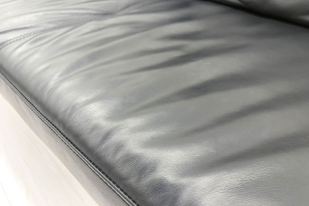 BoConcept ISTRA ボーコンセプト イストラ カウチソファ コーナーソファ 黒本革 レザー 中古オフィス家具の画像