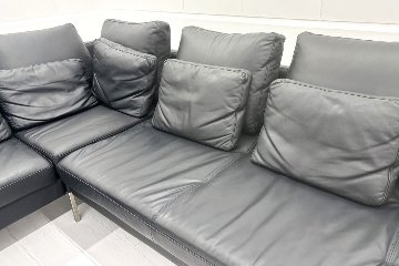 BoConcept ISTRA ボーコンセプト イストラ カウチソファ コーナーソファ 黒本革 レザー 中古オフィス家具の画像