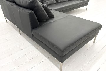 BoConcept ISTRA ボーコンセプト イストラ カウチソファ コーナーソファ 黒本革 レザー 中古オフィス家具の画像