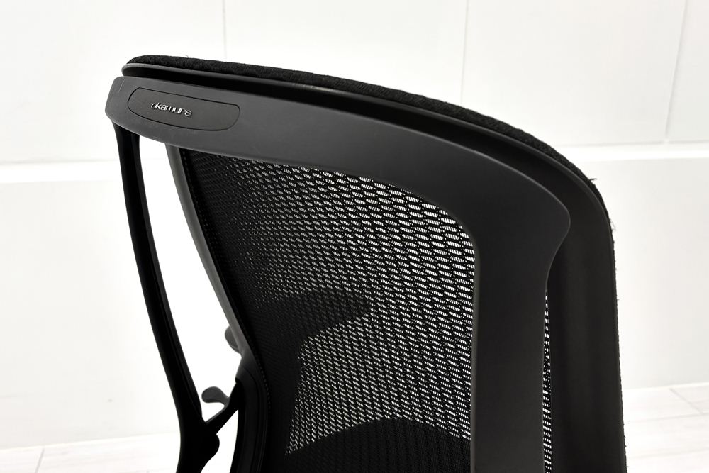 【ポリッシュ脚ピカピカ磨き有！】オカムラ シルフィーチェア 中古 2017年製 ハイバックメッシュ 可動肘 OKAMURA  Sylphy 中古オフィス家具 ブラックの画像