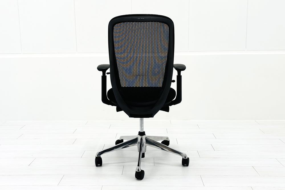 【ポリッシュ脚ピカピカ磨き有！】オカムラ シルフィーチェア 中古 2017年製 ハイバックメッシュ 可動肘 OKAMURA  Sylphy 中古オフィス家具 ブラックの画像