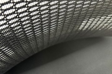 【ポリッシュ脚ピカピカ磨き有！】オカムラ シルフィーチェア 中古 2017年製 ハイバックメッシュ 可動肘 OKAMURA  Sylphy 中古オフィス家具 ブラックの画像