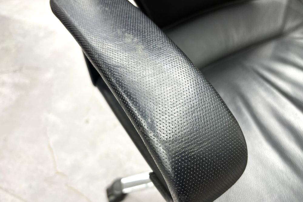  Wilkhahn Modus ウィルクハーン モダスチェア 中古 エグゼクティブチェア マネジメントチェア ブラック 中古オフィス家具 本革張り レザーの画像