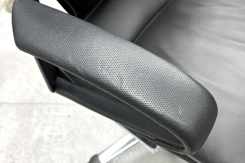  Wilkhahn Modus ウィルクハーン モダスチェア 中古 エグゼクティブチェア マネジメントチェア ブラック 中古オフィス家具 本革張り レザーの画像