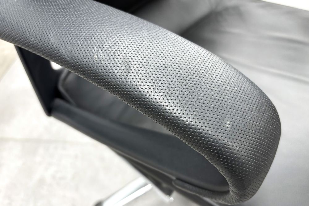  Wilkhahn Modus ウィルクハーン モダスチェア 中古 エグゼクティブチェア マネジメントチェア ブラック 中古オフィス家具 本革張り レザーの画像