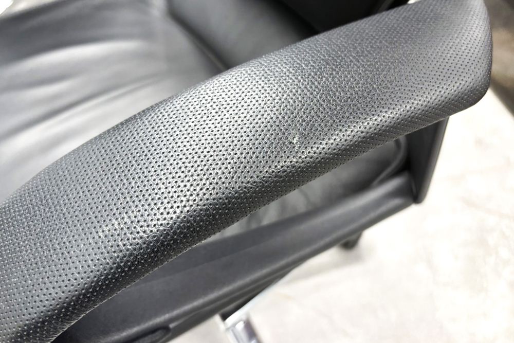  Wilkhahn Modus ウィルクハーン モダスチェア 中古 エグゼクティブチェア マネジメントチェア ブラック 中古オフィス家具 本革張り レザーの画像