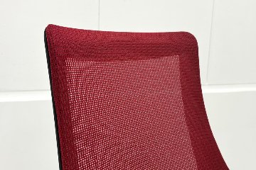 イトーキ エフチェア 中古 2017年製 クッション 可動肘 事務椅子 ITOKI 中古オフィス家具 レッドの画像