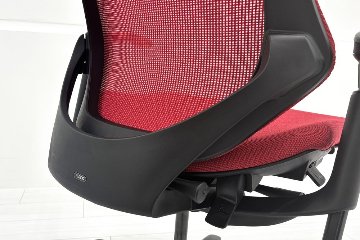 イトーキ エフチェア 中古 2017年製 クッション 可動肘 事務椅子 ITOKI 中古オフィス家具 レッドの画像