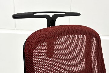 オカムラ シルフィーチェア 中古 2021年製 ローバック 固定肘 OKAMURA Sylphy 中古オフィスチェア 中古オフィス家具 レッドの画像
