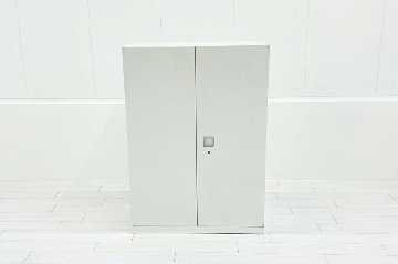スチール書庫 ホワイト 両開き書庫 スチール 中古 オカムラ レクトライン キャビネット 中古書庫  中古オフィス家具 900/500/1250の画像